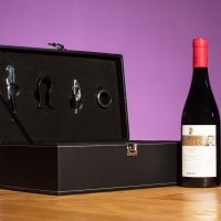 卡洛斯塞勒斯 酒庄特级珍藏干红2010年 礼盒 购买即送精美酒具